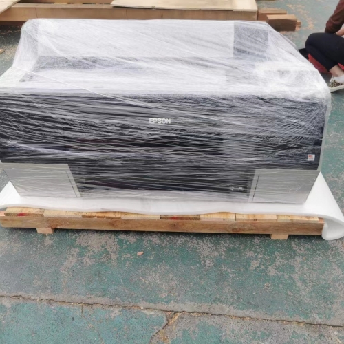 菲林打印機打包發(fā)往廣州，遠程安裝